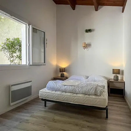 3 Chambres, Animaux Admis, Parking, Proche - Fr-1-705-38 *