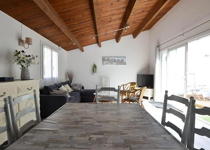 Σπίτι διακοπών 3 Chambres, Animaux Admis, Parking, Proche - Fr-1-705-38 *